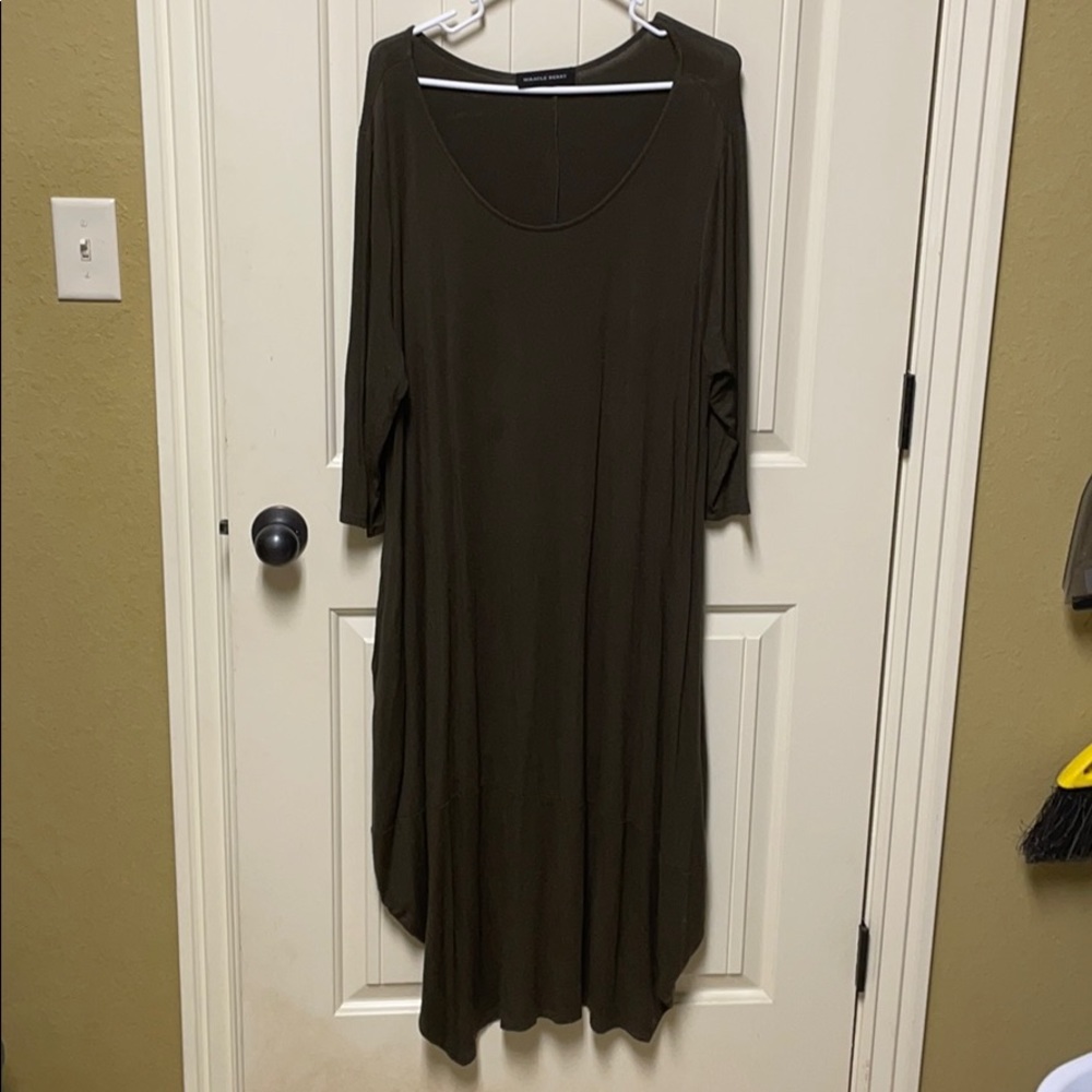 Army green stretchy maxi dress with side pockets